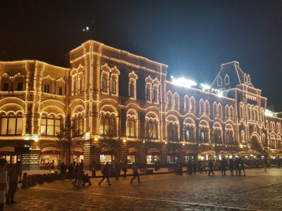 Rusia si Noptile Albe