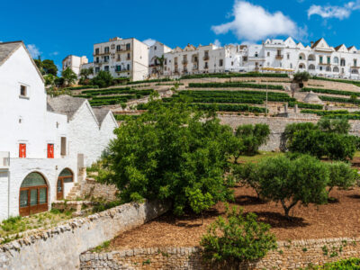 locorotondo-itria-valley-white-houses-trulli-puglia-italy