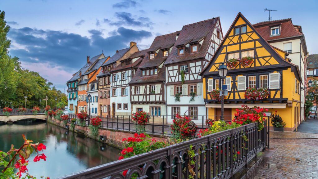 Case istorice pe râul Lauch în Colmar Alsacia Franța circuit Terra Incognita